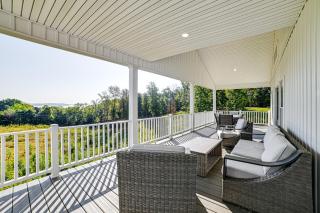 Lake View and Deck Group Getaway in Grand Rivers! - 7