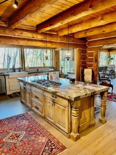 Sundance cabincasita sleeps 18 hottub firepits - 1