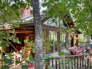 Sundance cabincasita sleeps 18 hottub firepits - 3