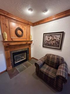 Alpine chalet sleeps 8 3br2.5ba train tickets - 2