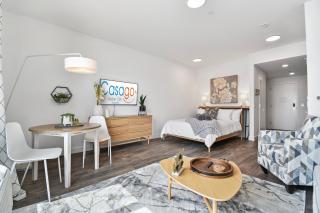 Lux Sleeps 4 king bed hot tub views gym - 3