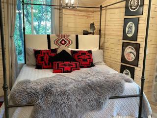 Sundance carriage house romantic Sleeps 5 - 4