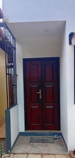 Brick & Wall Home stay - 4