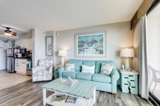 Beachfront Bliss! Airy North Myrtle Beach Condo - 6
