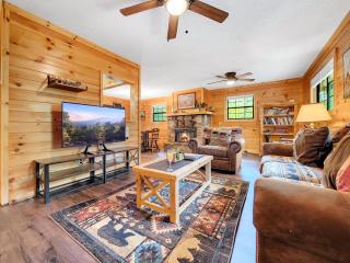 The Eagle's Nest Mountain Cabin Gatlinburg - 6