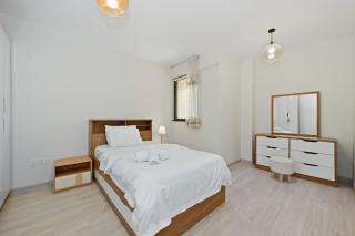 3 Bed Spacious JBR Modern Living Holiday Home - 7