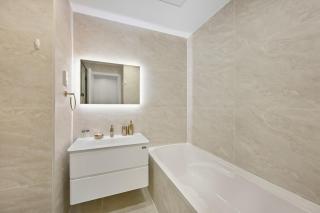 3 Bed Spacious JBR Modern Living Holiday Home - 6