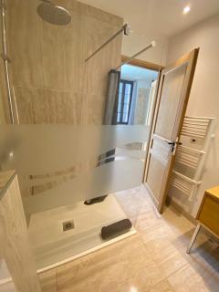Chez Marlène Coeur Vieil Antibes, bon emplacement, rénové et convivial , clim, balcon - 3