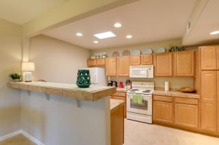 Tucson Townhome 11 Mi to Dtwn - Long-Term Stays! - 3