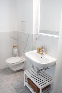 Hanslgasse Private Rooms - 4
