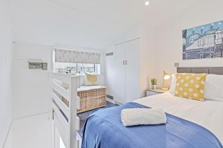 On the Water 2 with Free Parking - By My Getaways - 1