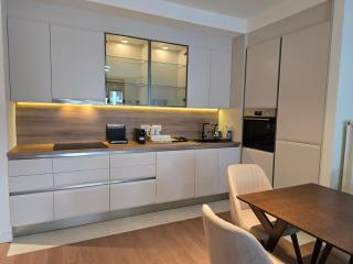 BW Quartet 303 deluxe apartments - Belgrado - 8