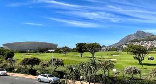 CAPE TOWN 2BR Mouille Pt SEAFRONT Apartment - 8