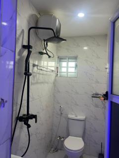 FURNISHED STUDIO APARTMENt IN A MINI ESTATE - 8