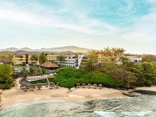 Family Selection at Grand Palladium Vallarta Resort & Spa - All Inclusive - 9