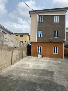 FURNISHED STUDIO APARTMENt IN A MINI ESTATE - 0