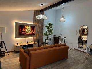 El Jardín Del Cerezo - 0