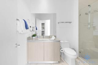 Oceanfront Penthouse -3BR + Pool + Beach access - 2