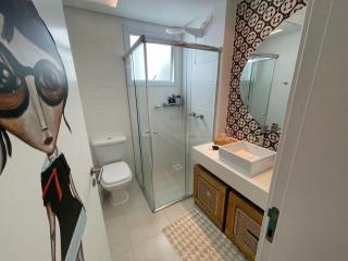 cód 52 - Excelente apartamento, amplo, bem equipado e decorado - 1