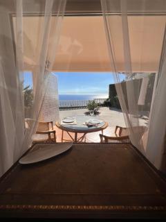 Private Oceanfront Cottage with 180 degree Sea View, 100 m Terrace - 5