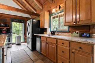 Whitehorse Mountain Retreat - Hot tub - Fireplace - 4