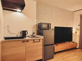 Luna Luxury 4BR Family Villa with Parking - 2 mins from Osaka-ko Station, near EXPO, USJ, Kaiyukan - 1