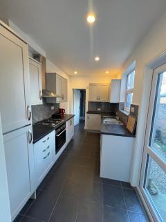 Hartoft House, 3 Bed, Near River and City - 1