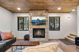 Moody Moose Manor - Sauna - Hot Tub - Arcade - 1