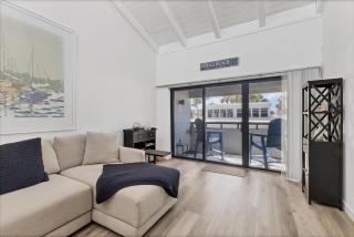 1555 Tarpon Center #B212 - 2