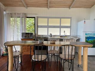 Charming bungalow with sea view facing Marina Taina - 6