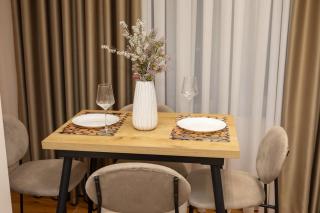 Lux Holidays 221 - 3