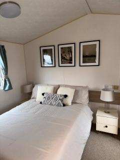 Two Bedroom Caravan on 7 Lakes Country Park - 8