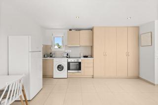 Apt 1' From The Sea With Private Terrace & BBQ - 4