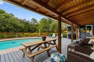 3 Bedroom Vacation Home with Salt Water Pool - 5