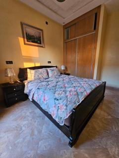Spacious Apartment with 200 MG Fiber Optic - 9