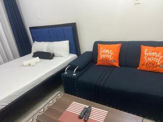 Philip's apartment - 6