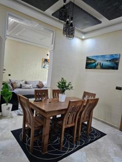 Spacious Apartment with 200 MG Fiber Optic - 3