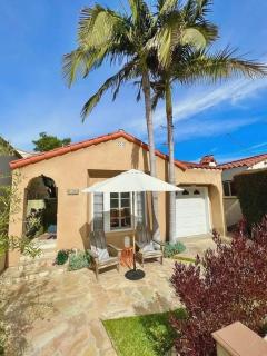 Three Bedroom Home in Long Beach - 0