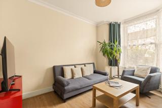 New! Modern 5BR House by Lloyd Park in Walthamstow - 9