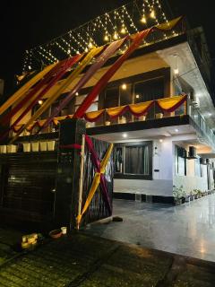 Hotel Urban Nest - 0