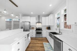 Lazy Palms- Private pool Pet friendly WIFI - 5