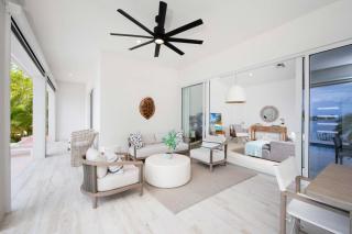 Fantasea - Upgraded Beach House with Pool, Modern Interiors & Dock on Bio Bay - 2