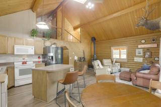 Waterfront Cabin with Bighorn Mountain Views! - 2