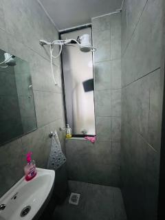 Queens Apartment - 8