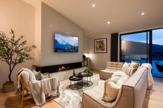 Olive Tree House Lake Mountain Views Garage - 8