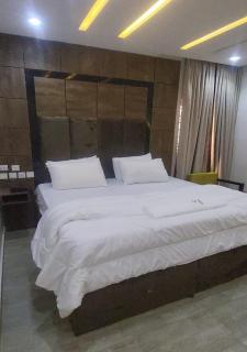 House 9 Apartment - 0