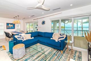 Kailua - Modern Waterfront Condo with Shared Pool and Hot Tub, Short Walk to the Kaibo - 9