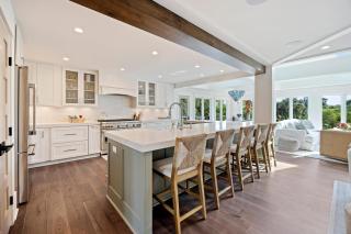 SV3553: 3553 Seaview Drive - 1