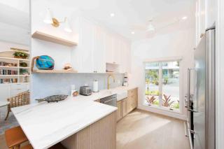 Kailypso - Waterfront Villa with Pool, Renovated Interiors, and Dock on Bio Bay - 2