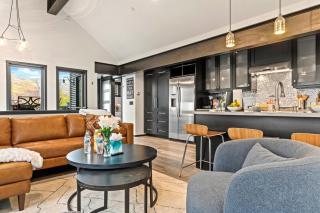 KBM Resorts Luxury Pri Home Walk to Town Lift; Park City Mountain Resort Pri Hot tub Two main suites PEA-1114 - 6